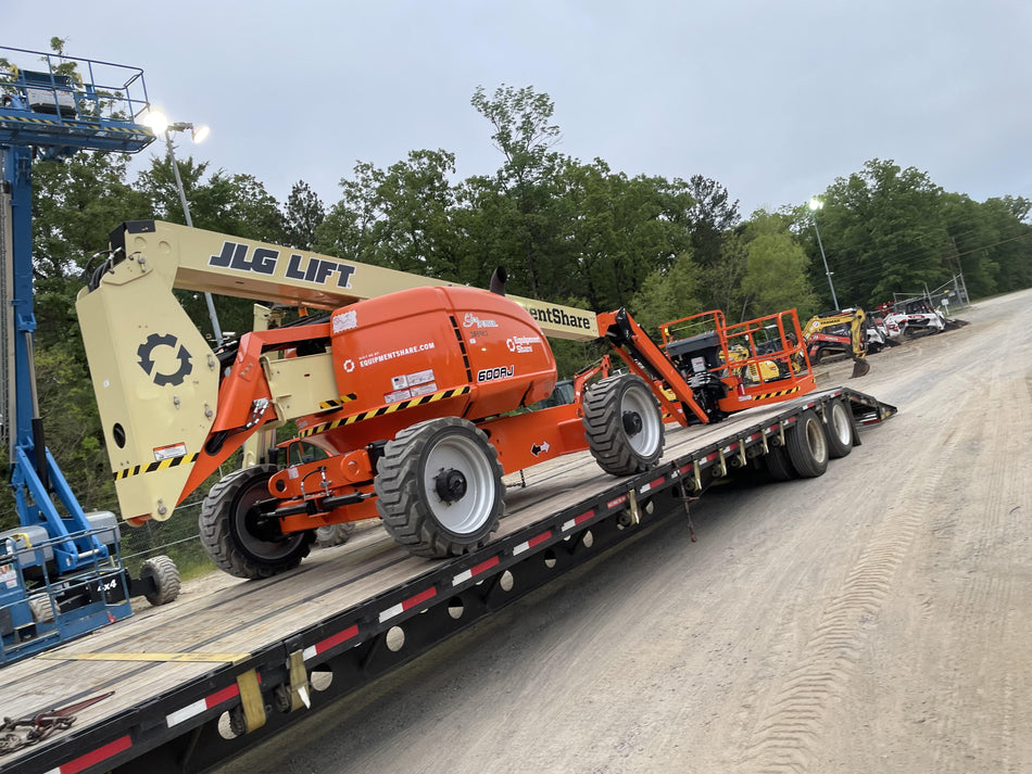 2023 JLG 600AJ