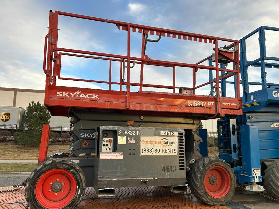 2017 SKYJACK SJ6832 RT