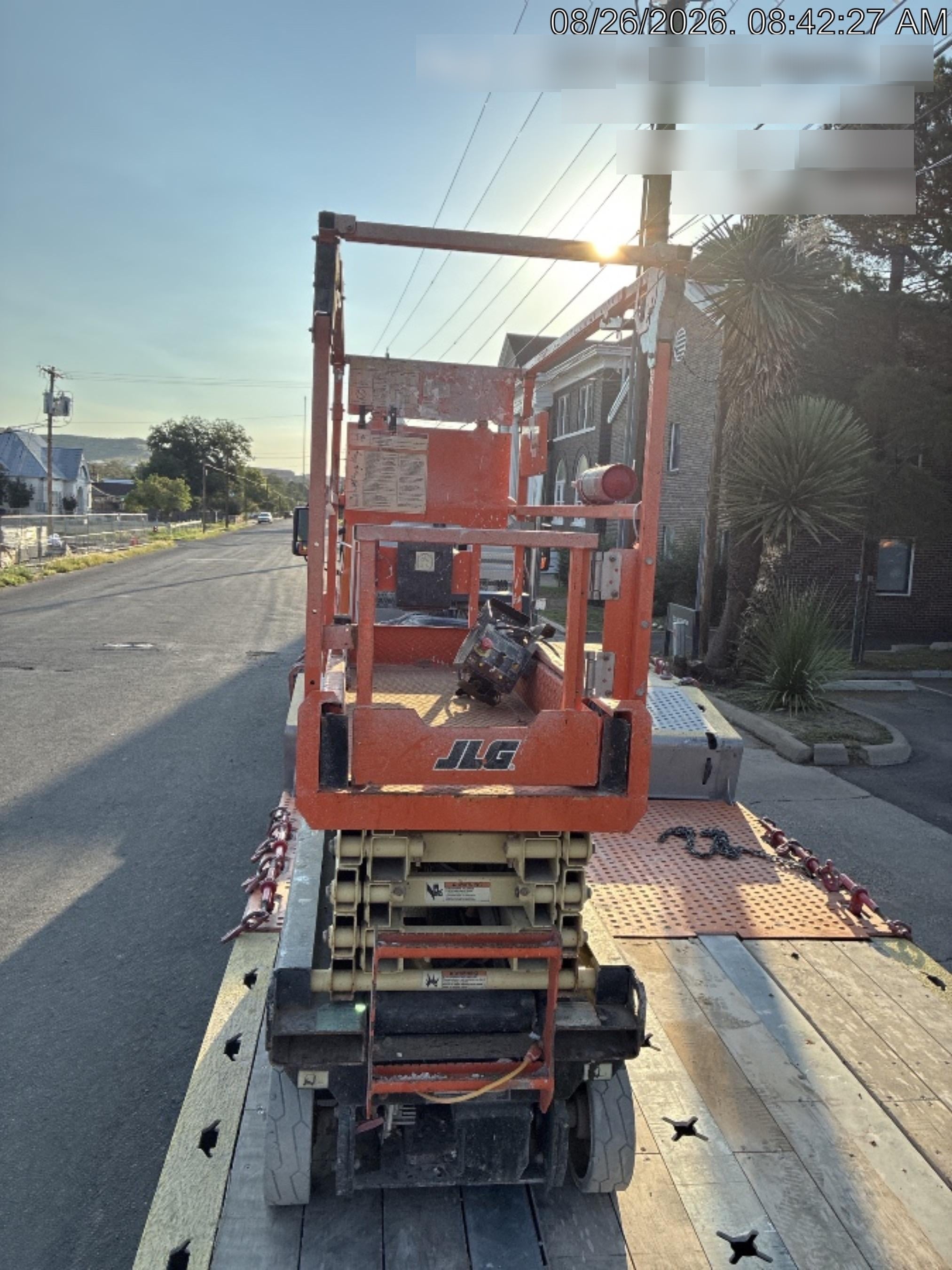 2021 JLG ES1932