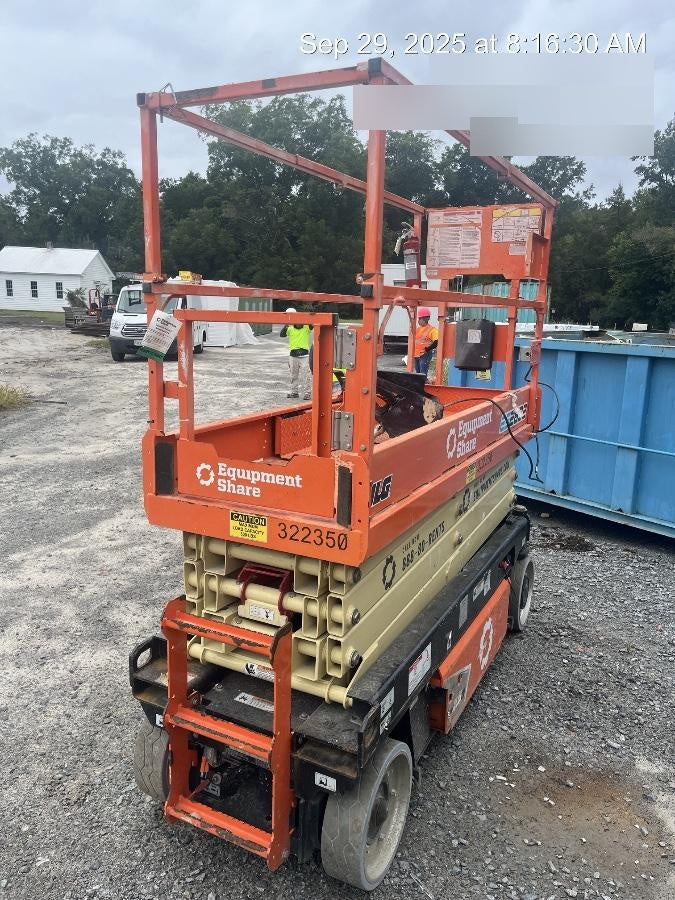 2023 JLG ES2632