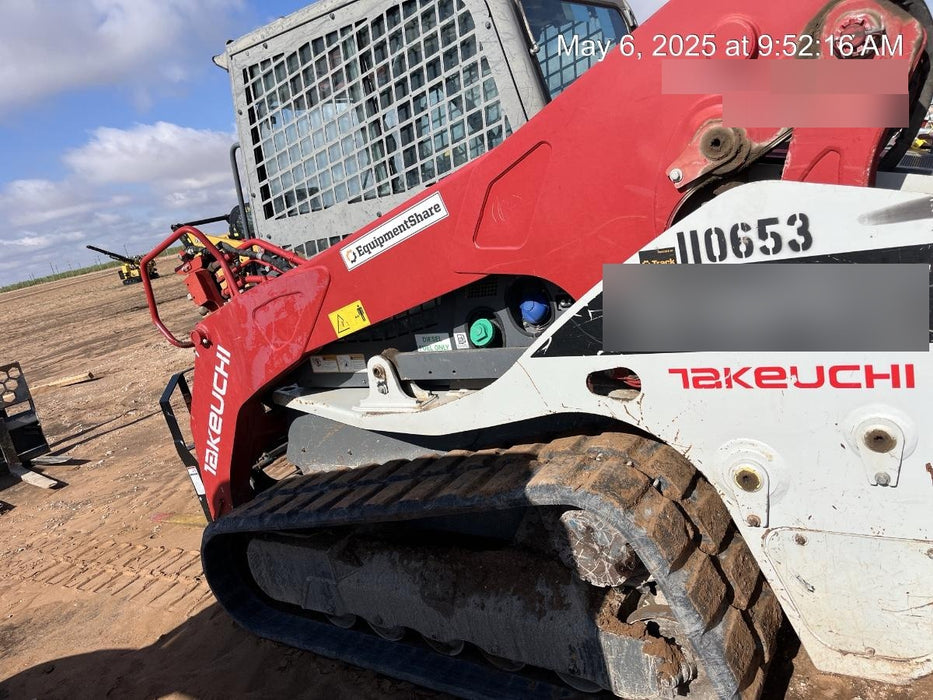 2020 Takeuchi TL12V2-CR Cab, Rubber Track