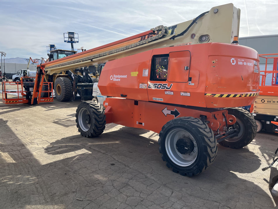 2022 JLG 860SJ
