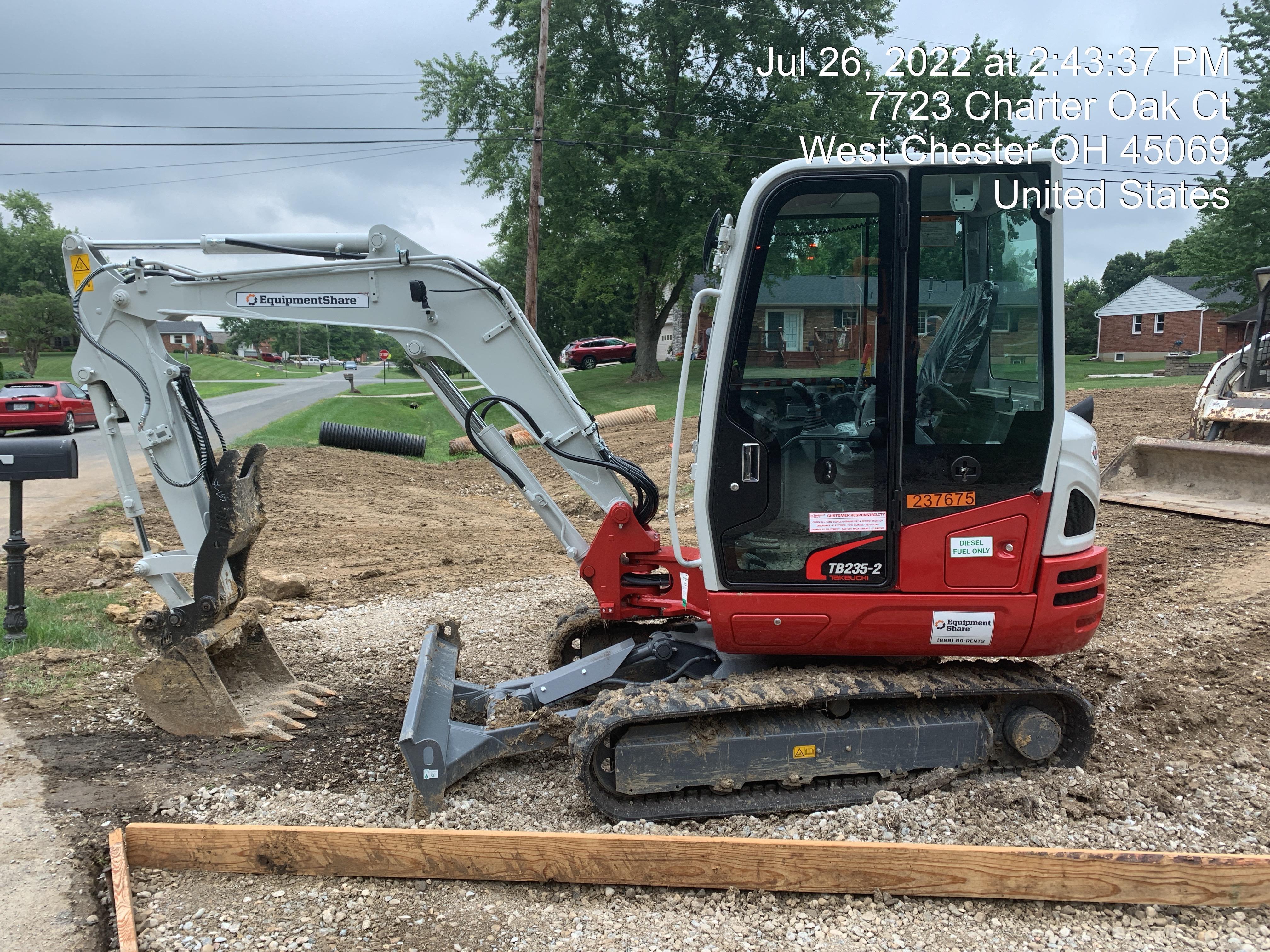 2022 TAKEUCHI TB235-2CR