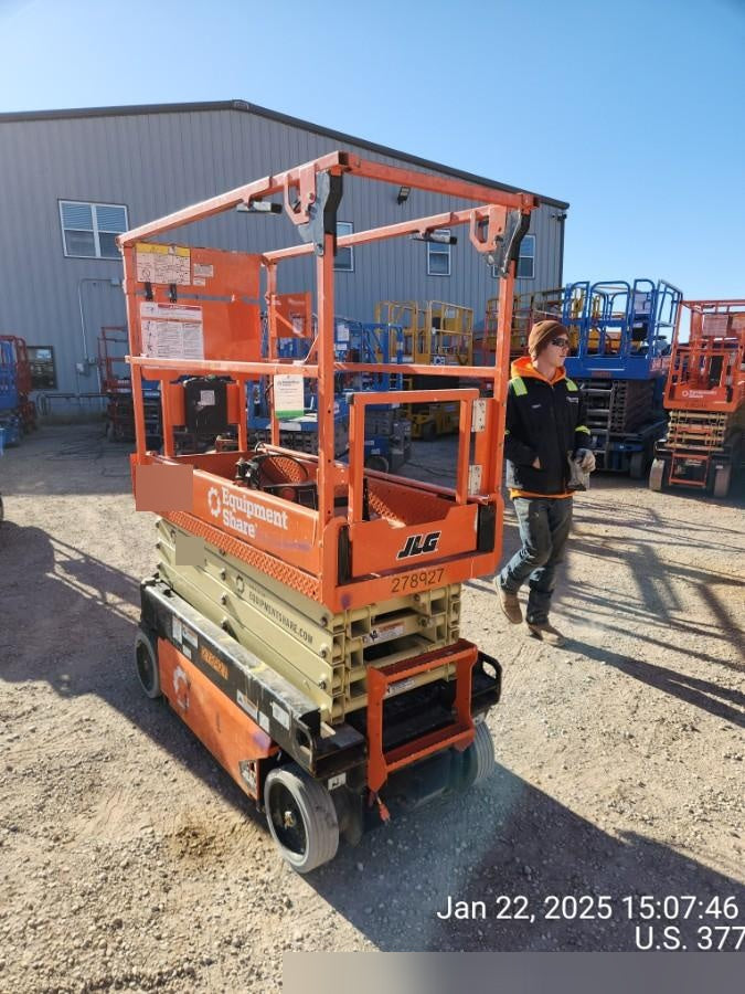 2022 JLG R1932