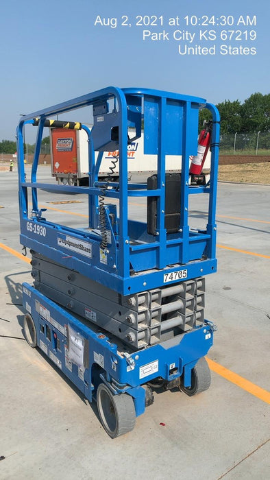 2020 Genie GS-1930 Fixed rails with chain entry gate - Pre A92.20