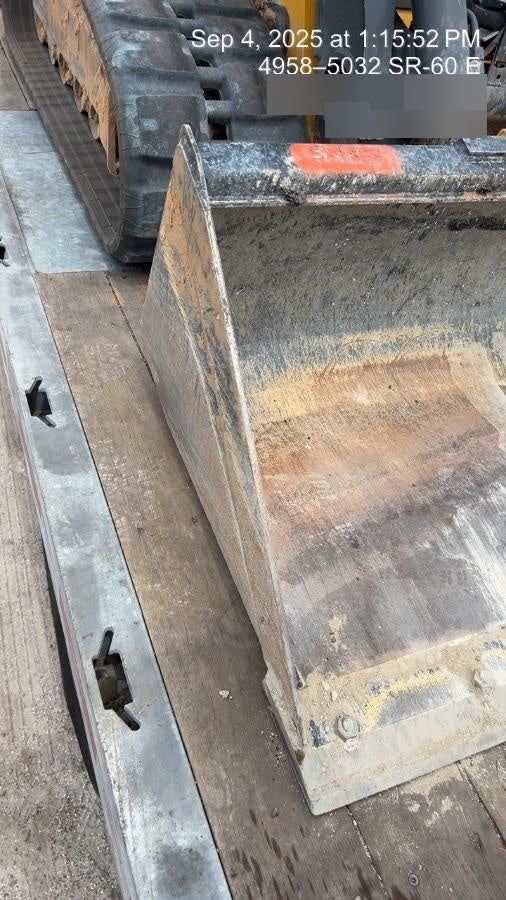 2025 JOHN DEERE 84" Bucket - John Deere