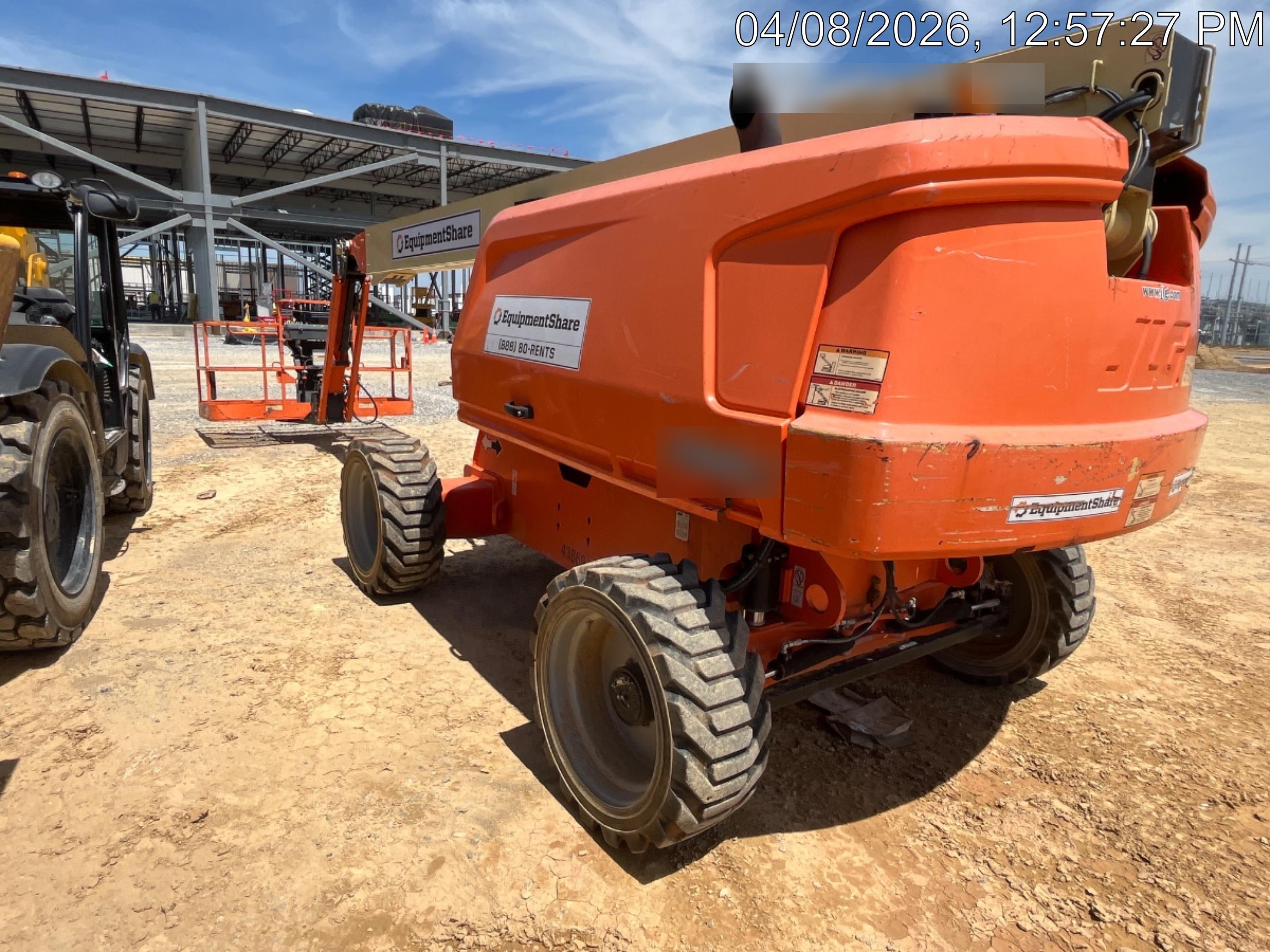 2019 JLG 660SJ