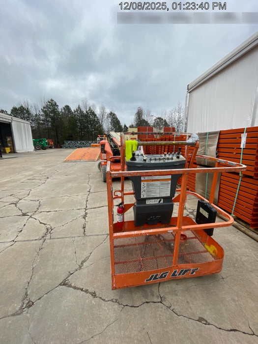 2019 JLG E400AJPN