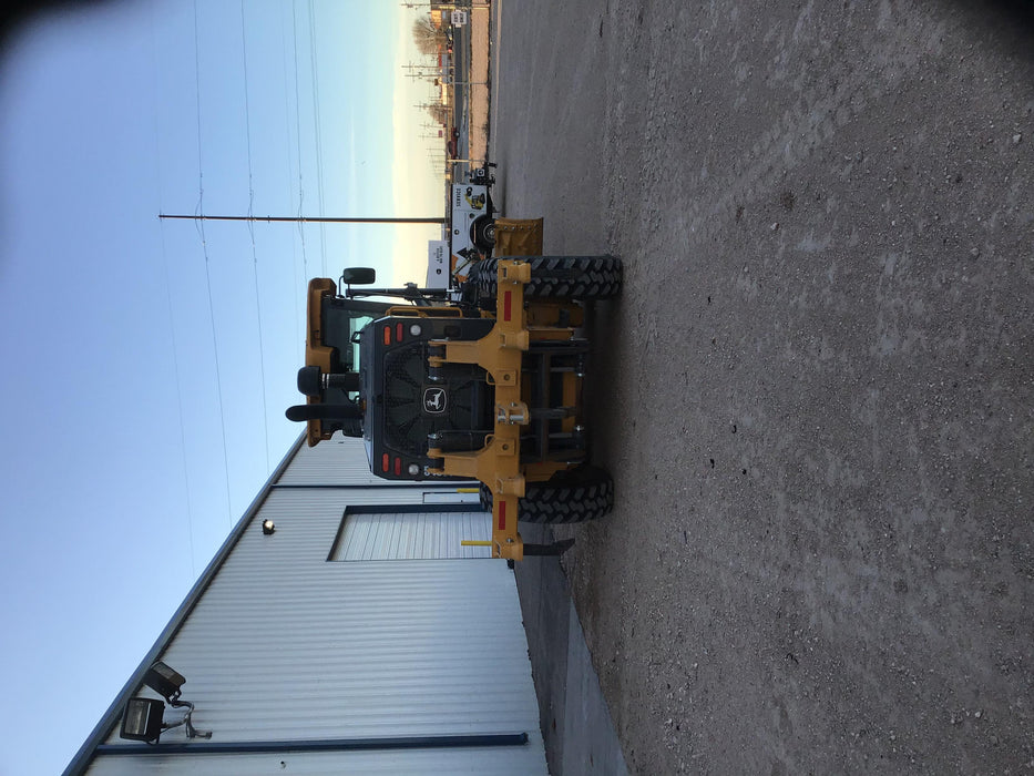 2020 JOHN DEERE 672G