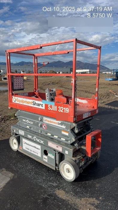 2018 SKYJACK SJIII-3219