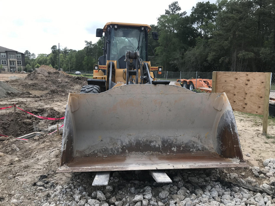 2020 JOHN DEERE 96" Loader Fork Carriage - John Deere