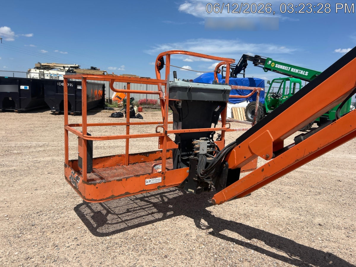 2019 JLG 600AJ