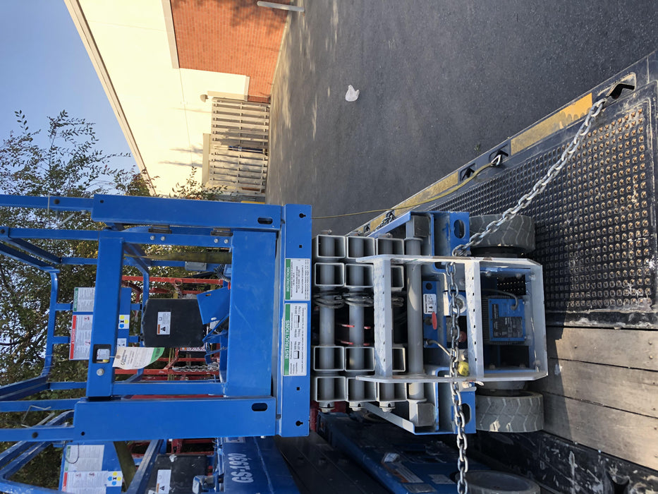 2020 Genie GS-1930 Solid Non Marking Tires, Beacon, Folding rails with half height swing gate, 800W Inverter