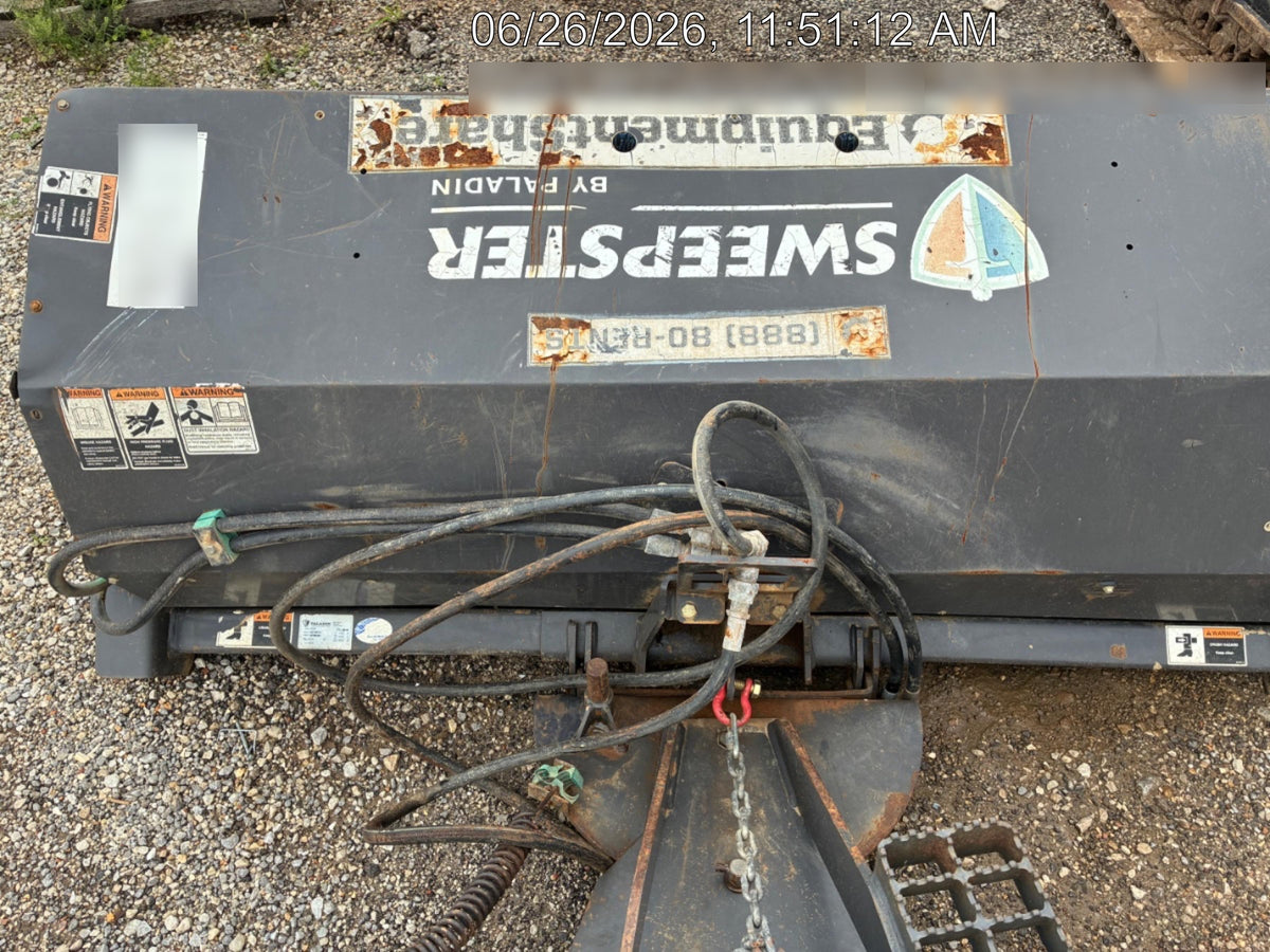 2019 PALADIN Sweepster SB72