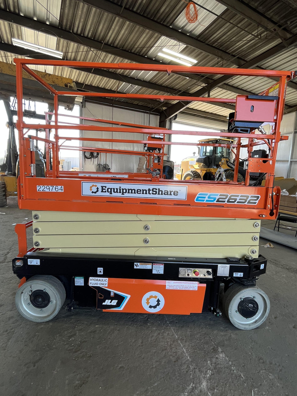 2022 JLG ES2632