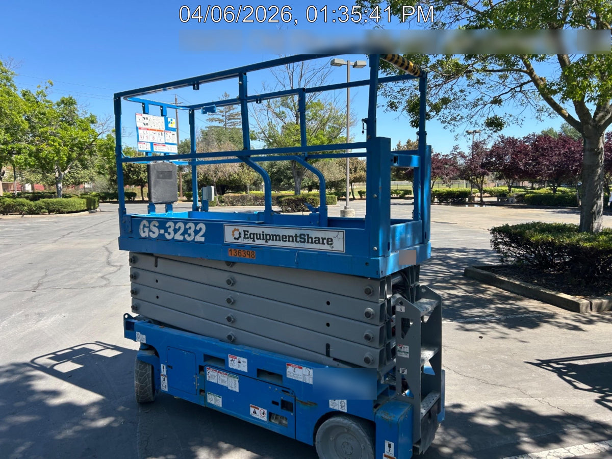 2021 GENIE GS-3232