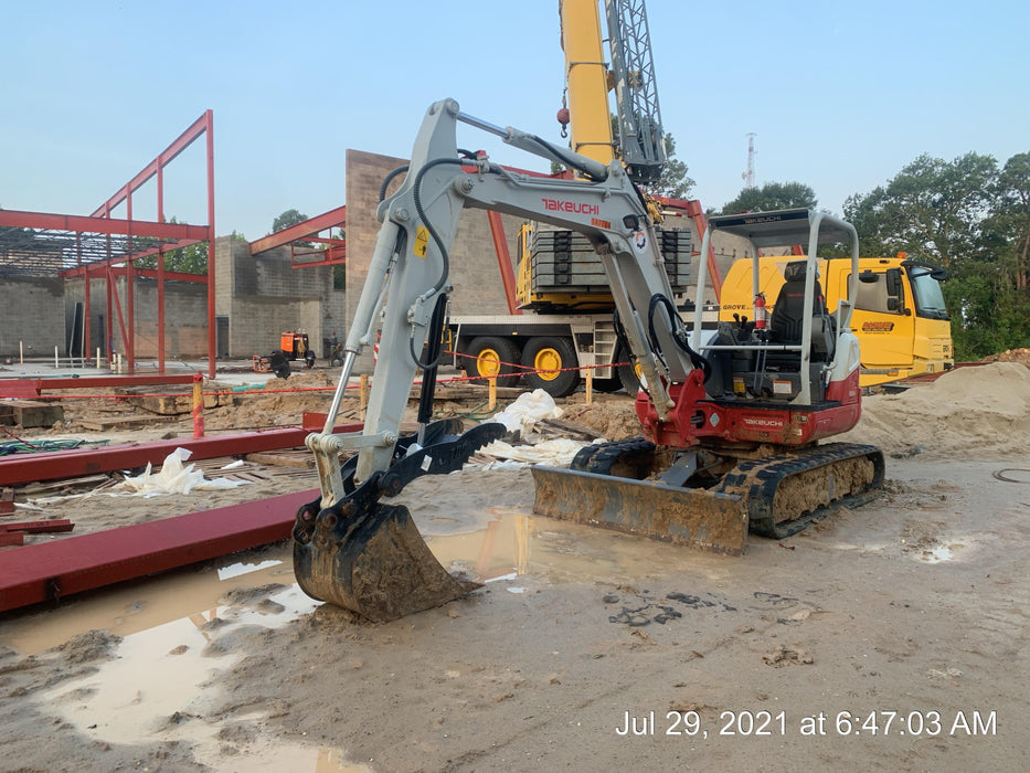 2021 TAKEUCHI TB250-2