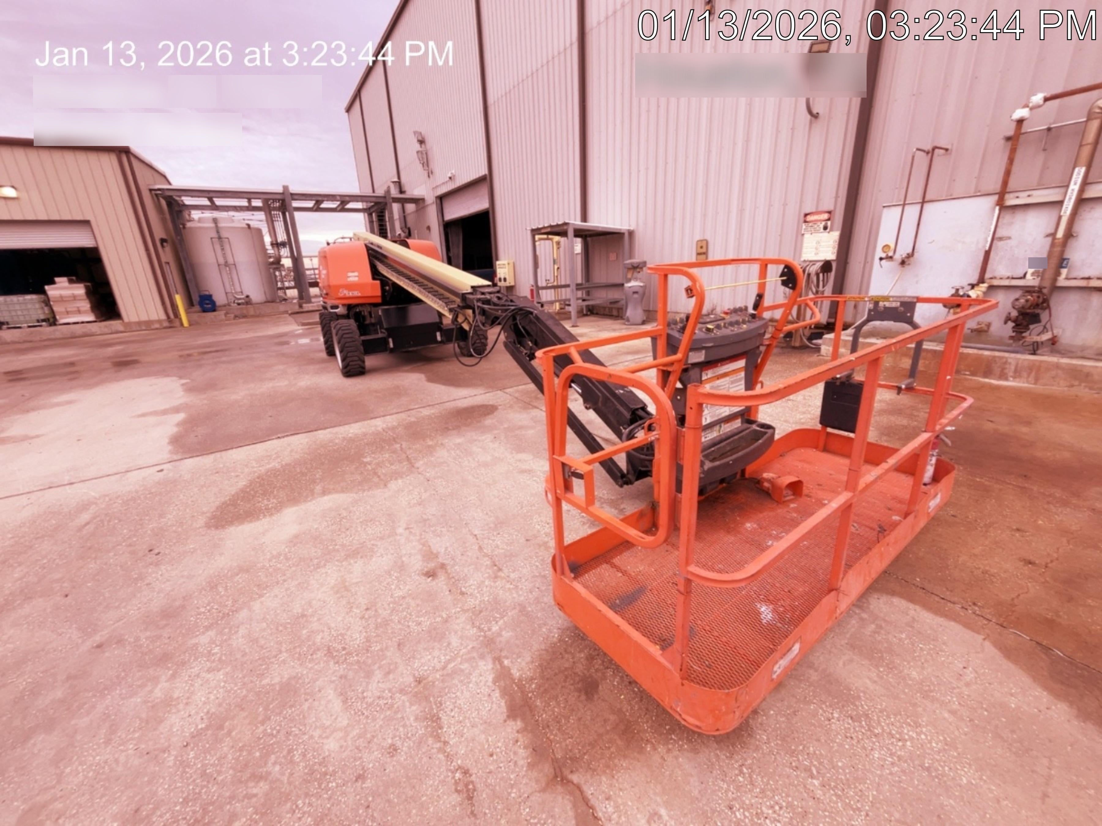 2023 JLG 660SJ