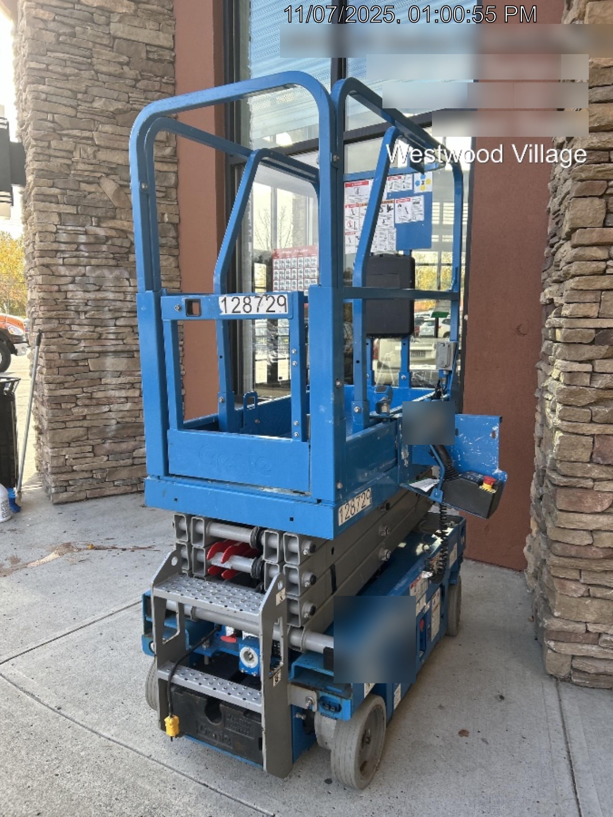 2021 GENIE GS-1330m