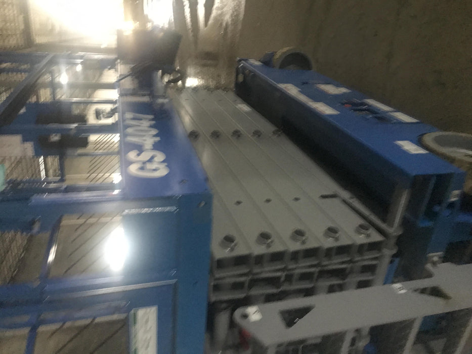 2019 Genie GS-4047 Folding rails with half height swing gate