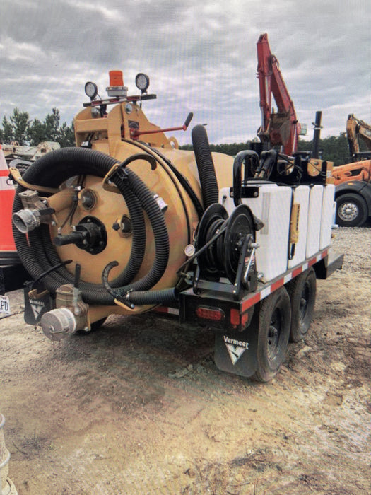 2022 VAC-TRON LP573XDT