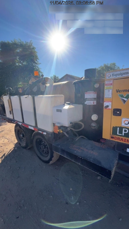 2023 Vac-Tron LP573XDT T4 Koehler Diesel Engine, 500 Gallon Debris Tank, x2 100 Gallon Water Tanks