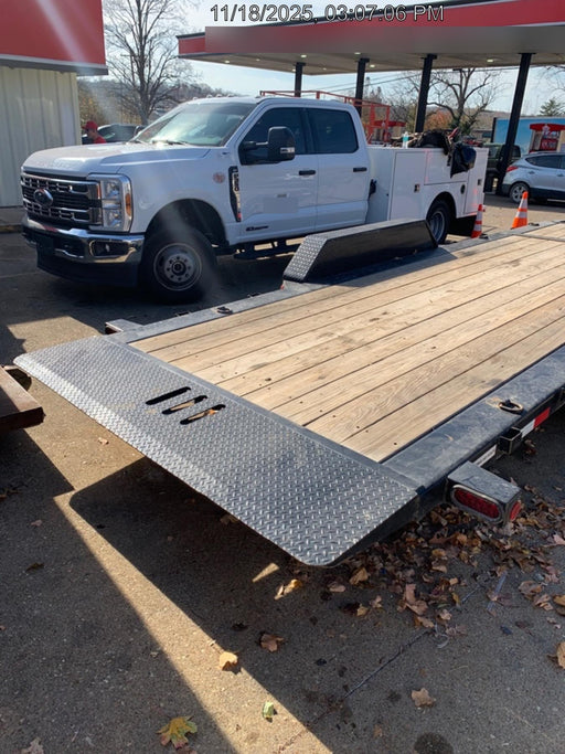 2023 LOADTRAIL Tilt-Deck Rental Trailer