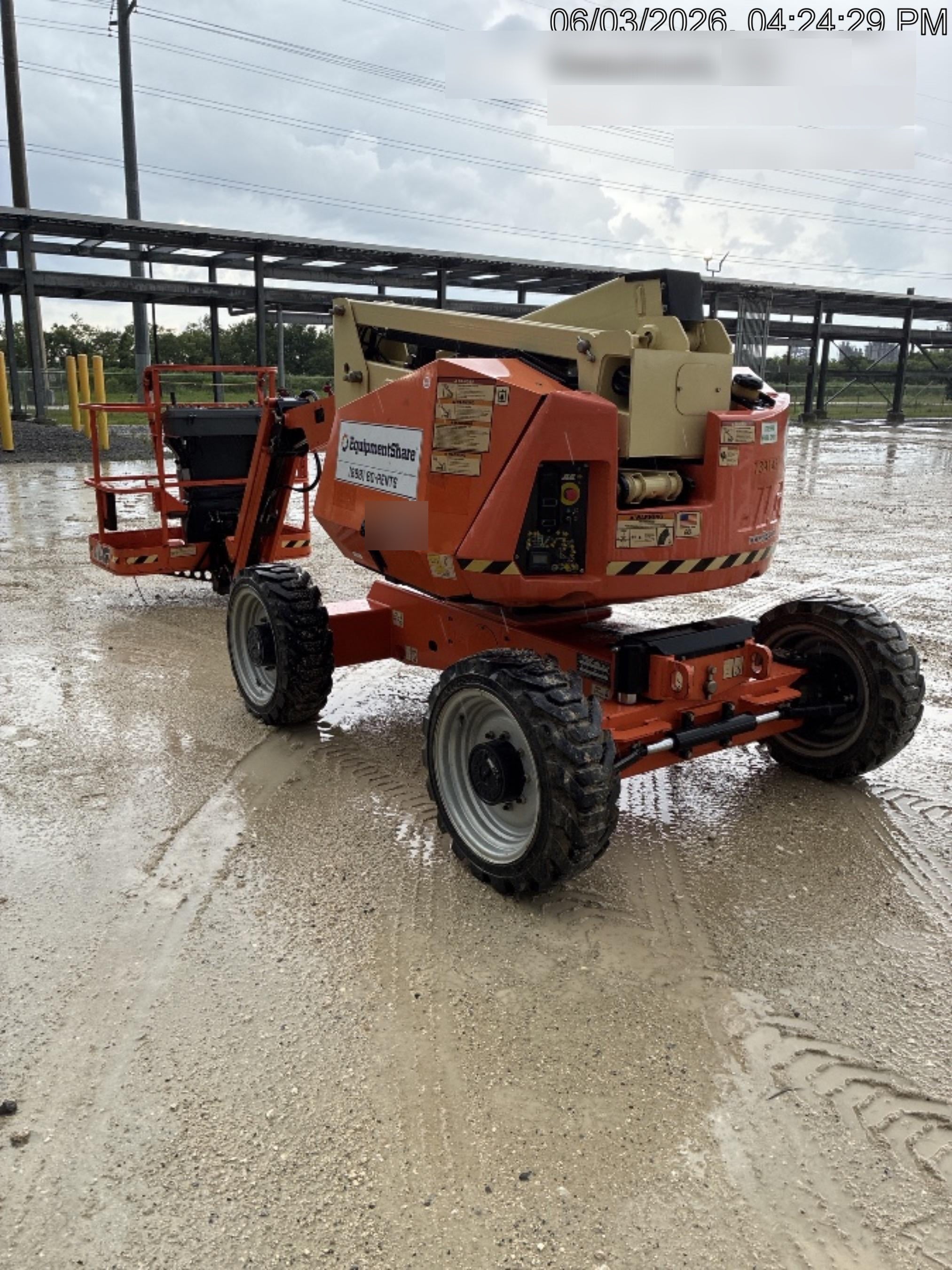 2021 JLG 340AJ