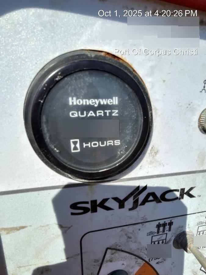 2016 SKYJACK SJ86T