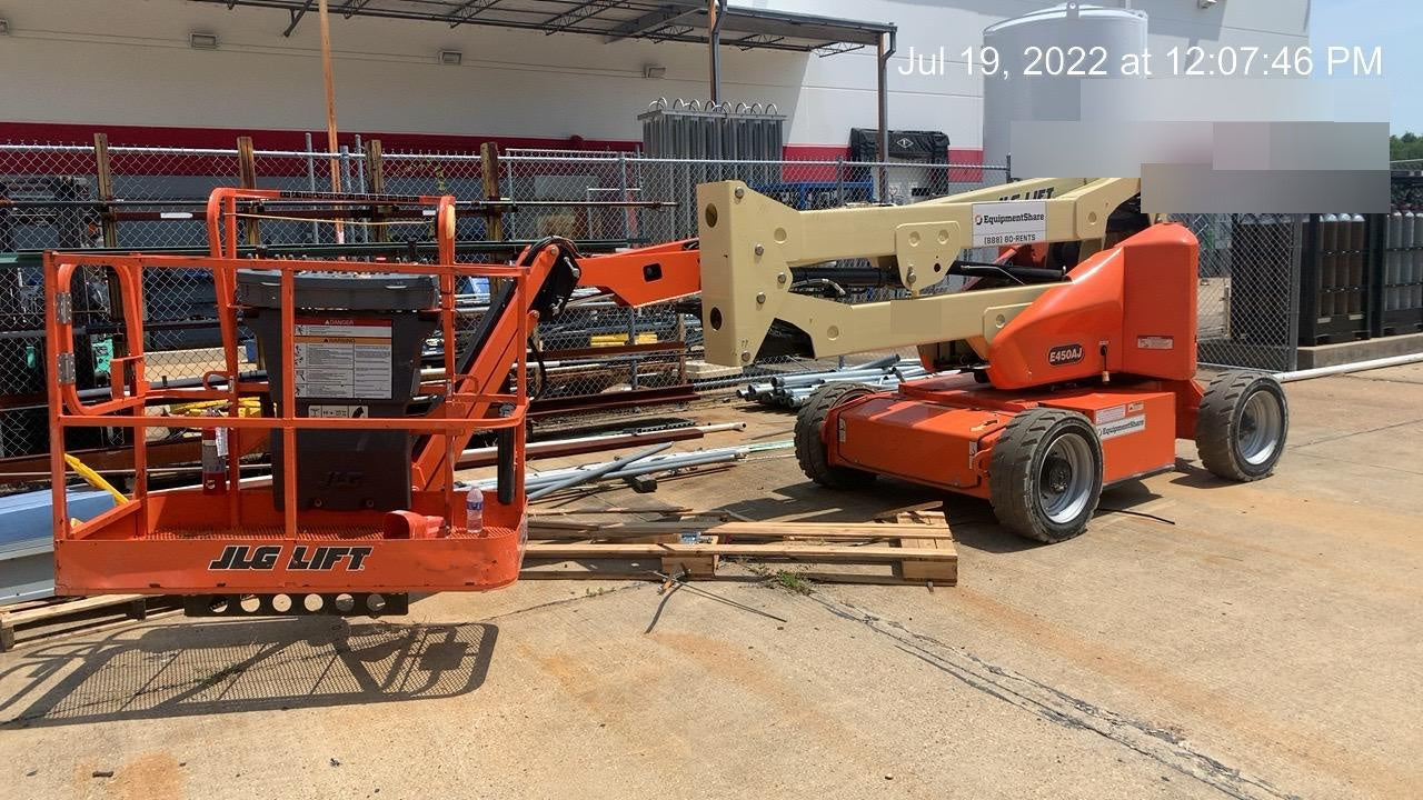 2019 JLG E450AJ