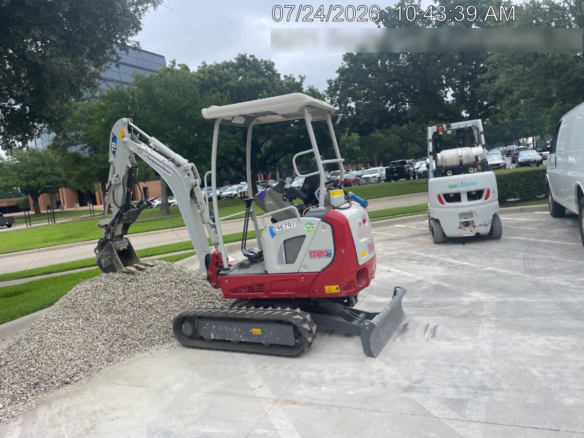 2023 TAKEUCHI TB20e