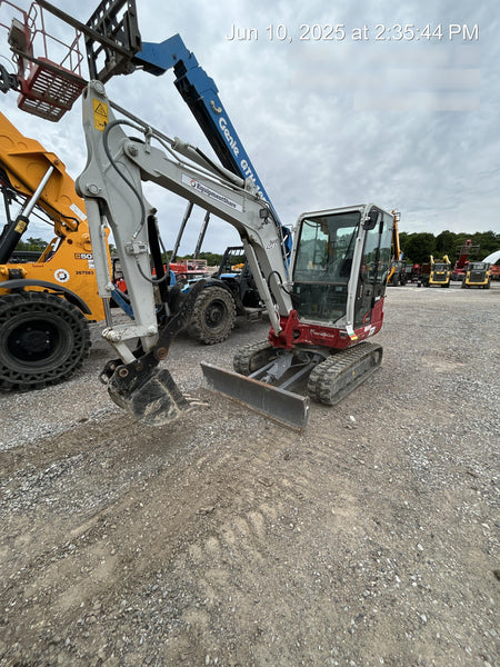 2024 TAKEUCHI TB235-2CR