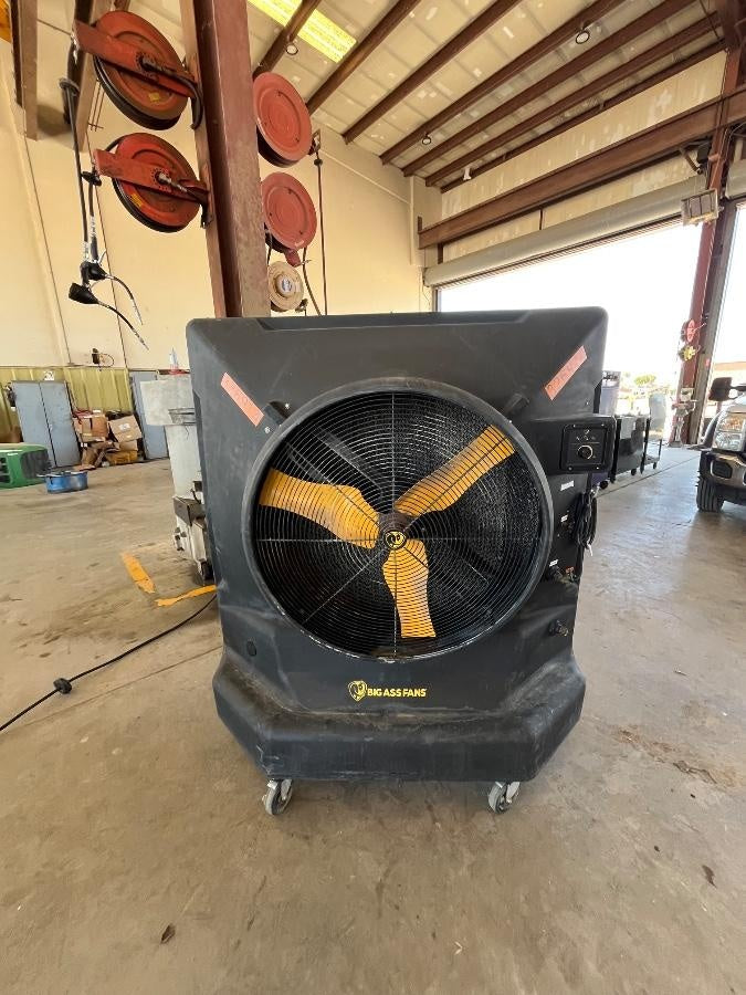 2023 BIG ASS FANS Cool Space 400