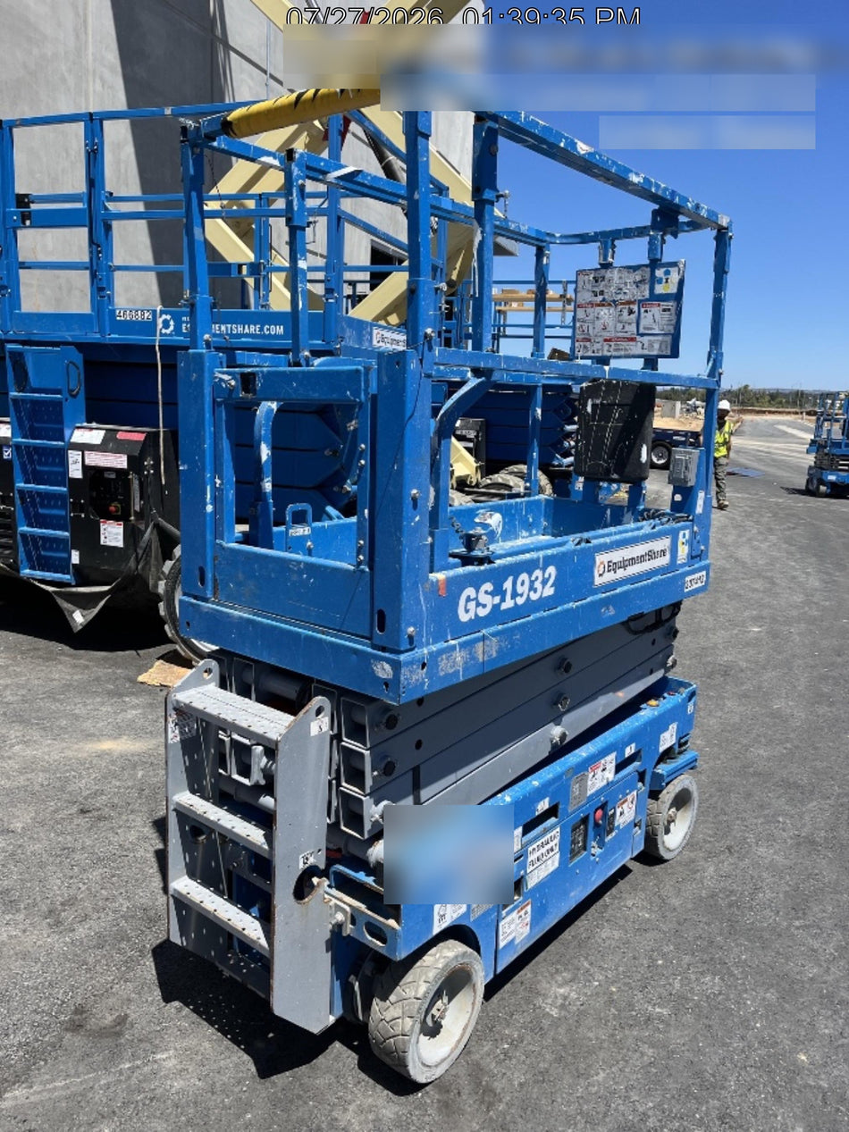 2022 GENIE GS-1932