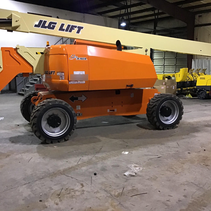 2019 JLG 800AJ