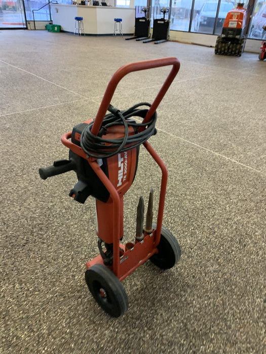 2020 HILTI TE 3000-AVR