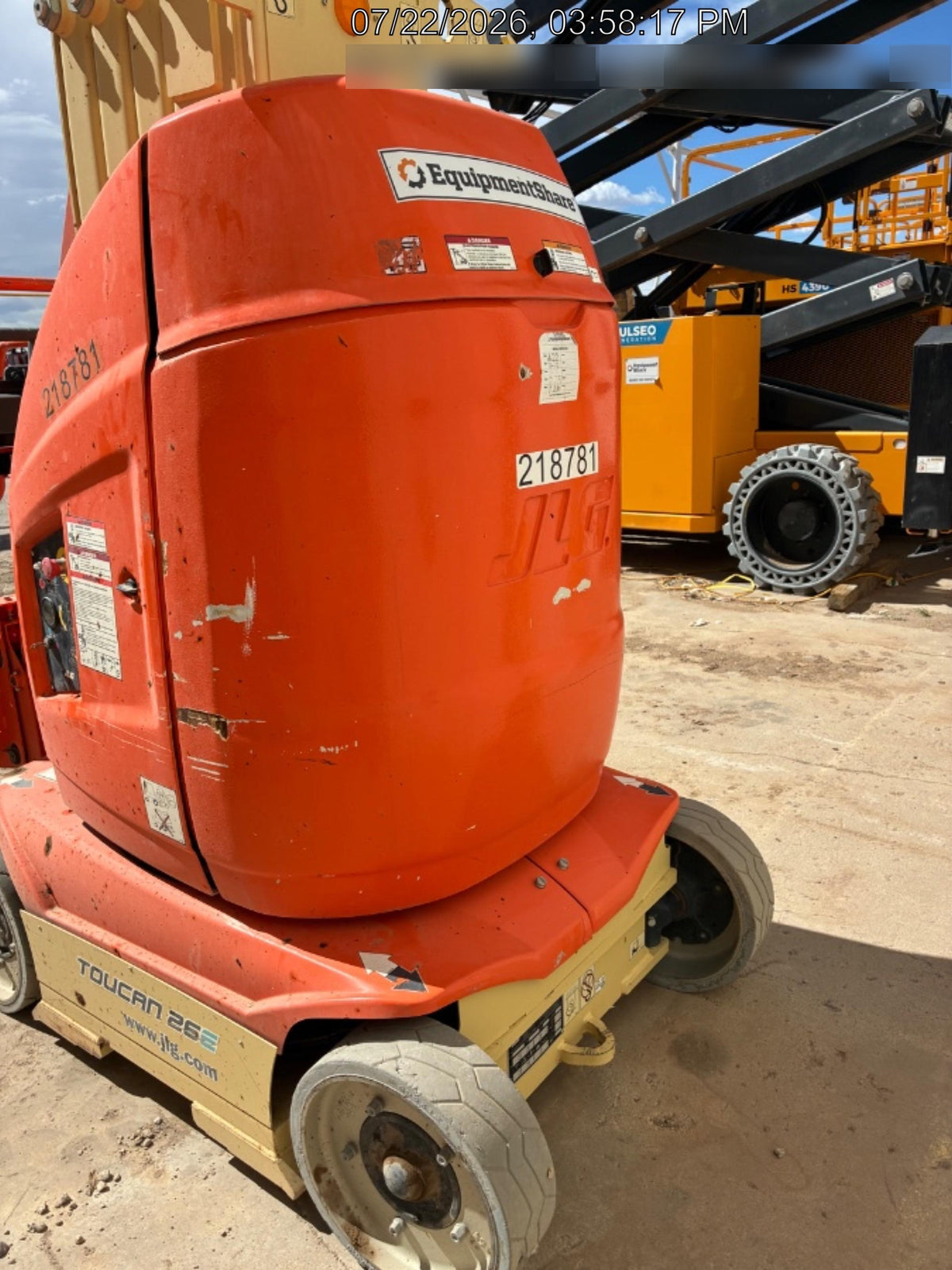 2022 JLG 26E