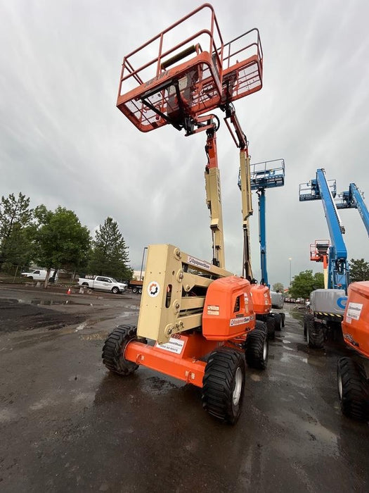 2019 JLG 450AJ