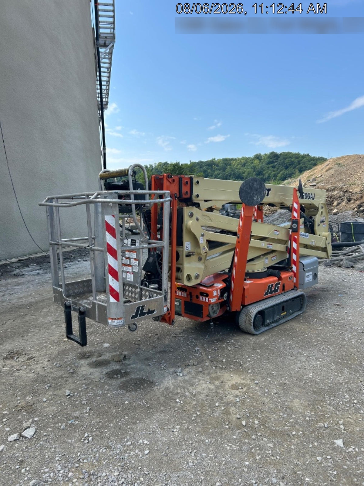 2022 JLG X600AJ