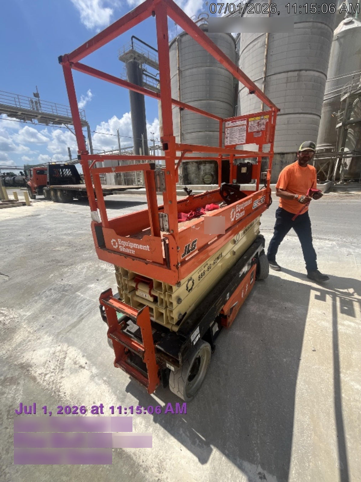 2022 JLG ES2632
