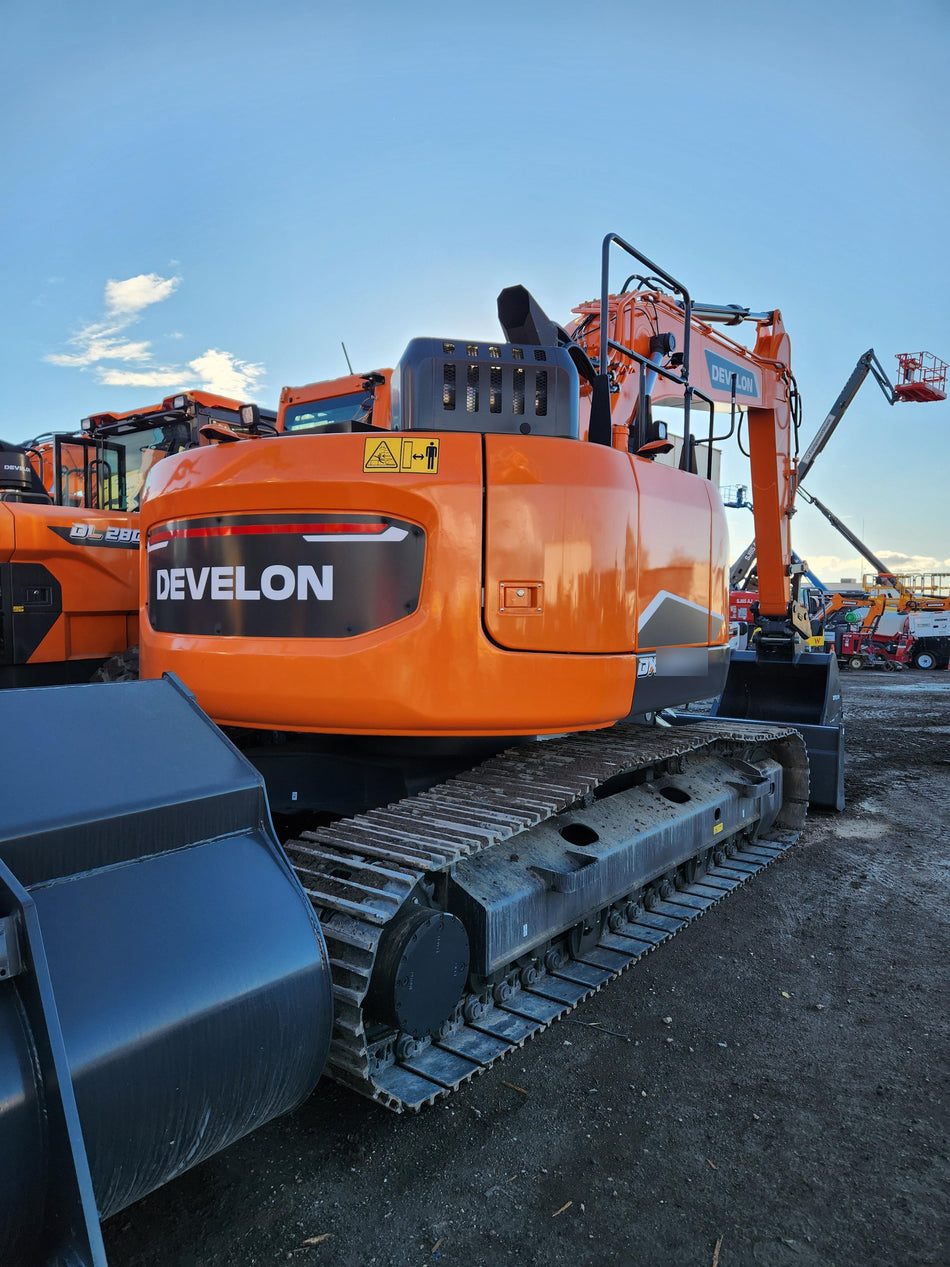 2024 DOOSAN DX235LCR