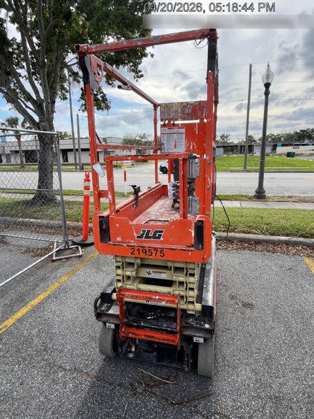 2022 JLG ES1932