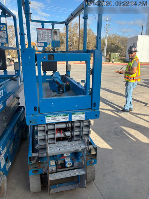 2020 Genie GS-1930 Solid Non Marking Tires, Beacon, Folding rails with half height swing gate