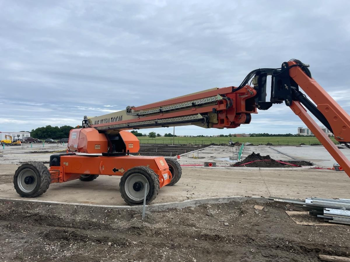 2018 JLG 1200SJP