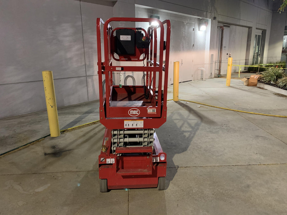 2020 MEC 1330SE Solid NM Tires, Steel Swing out Doors, LCS, Beacon, 900W Inverter