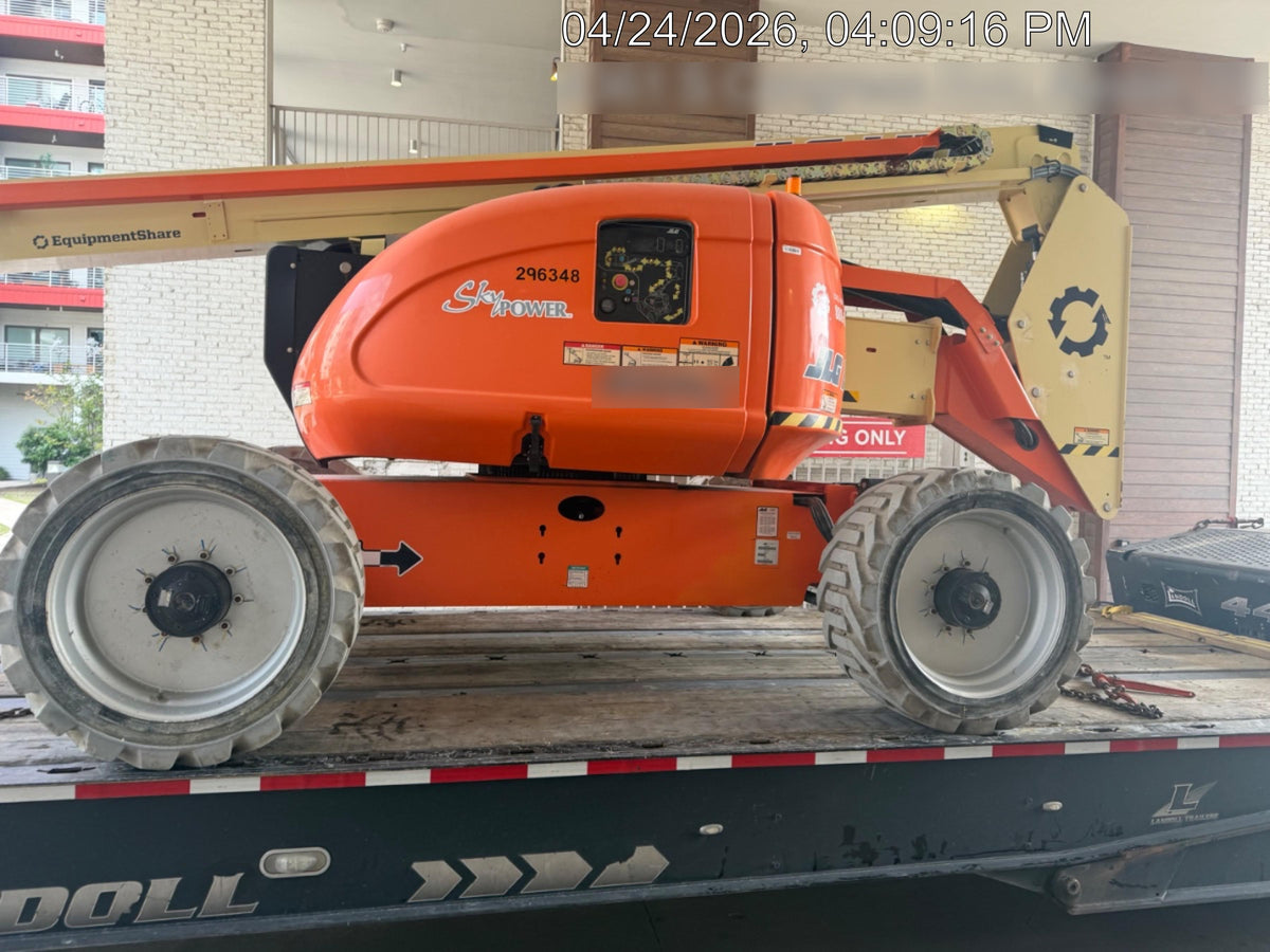 2023 JLG 600AJ