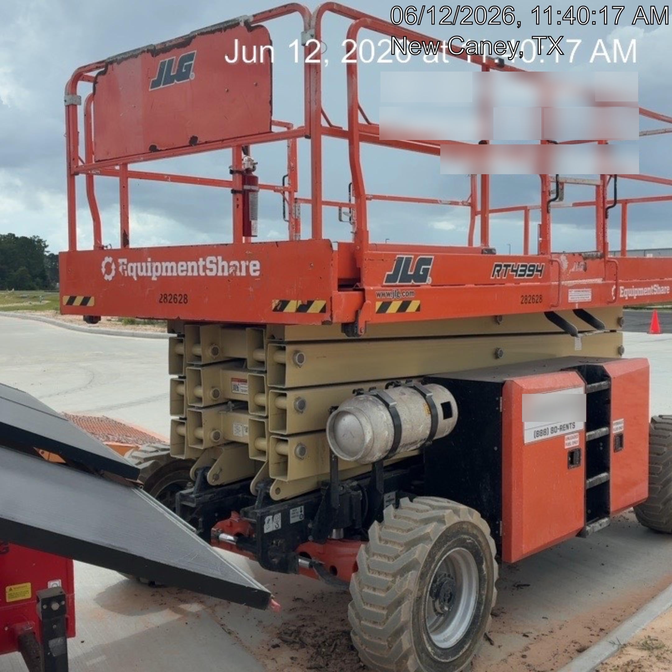 2022 JLG RT4394