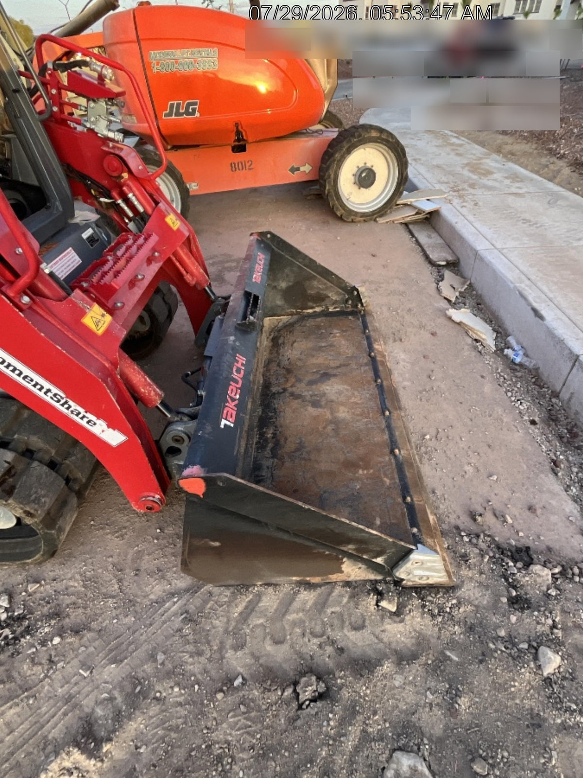 2024 TAKEUCHI TL10V2-CR