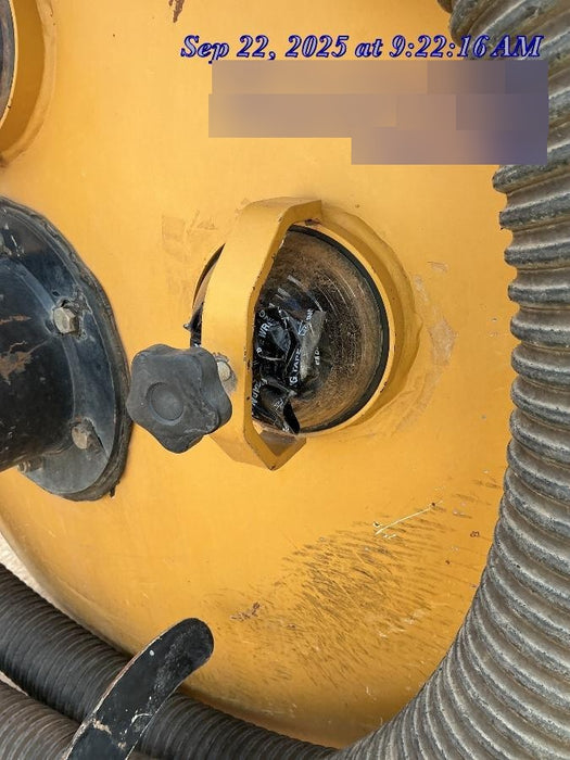 2021 Vac-Tron LP573XDT T4 Koehler Diesel Engine, 500 Gallon Debris Tank, x2 100 Gallon Water Tanks