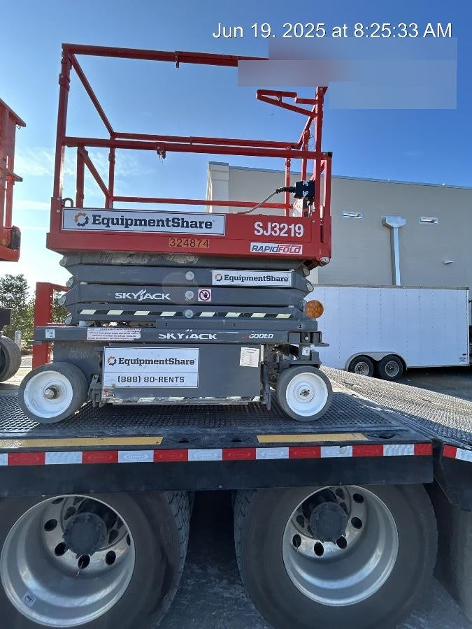 2022 JLG ES2632